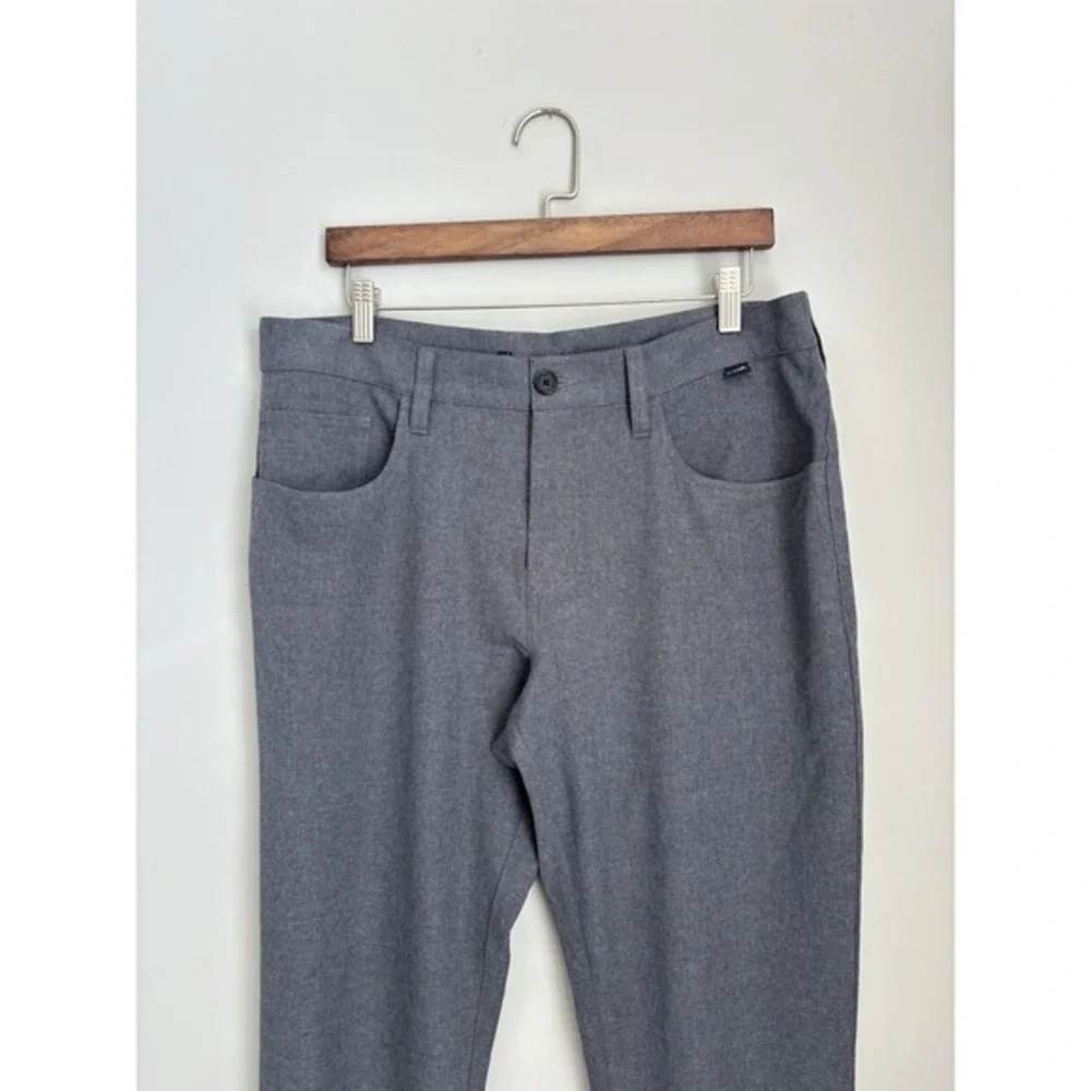Travis Mathew Mens Golf Pants 34x32‎ Performance Heathered Gray Chino Stretch - Picture 2 of 13